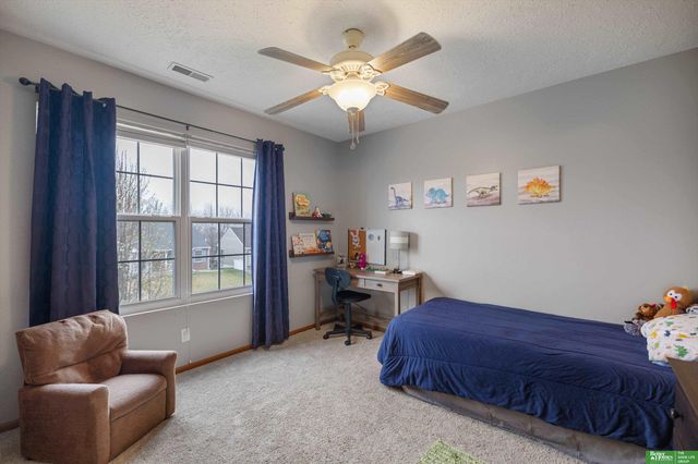 14819 Sprague Street, Omaha, NE 68116