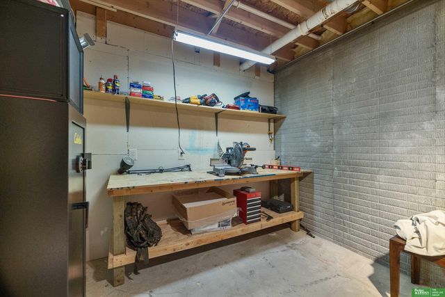 14819 Sprague Street, Omaha, NE 68116