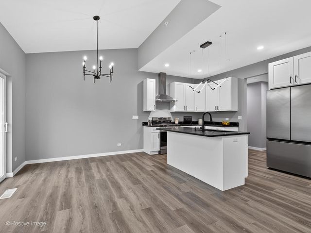 1390 N Merrimac Lane, Hanover Park, IL 60133