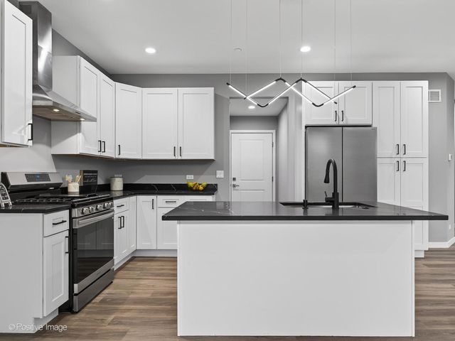 1390 N Merrimac Lane, Hanover Park, IL 60133