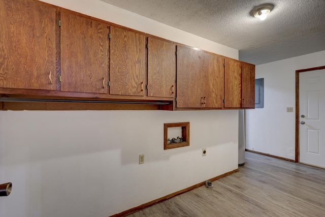 1302 Robertson Avenue, Carthage, MO 64836