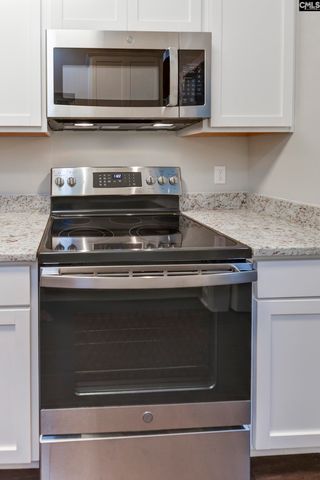 735 Lexington Ave, Cayce, SC 29033