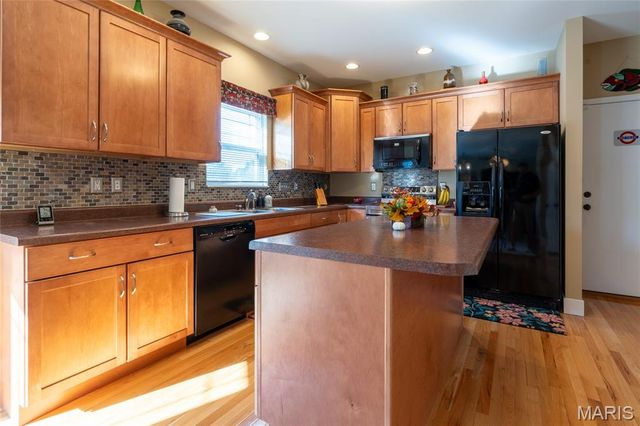 625 Longfellow Drive, O'fallon, IL 62269
