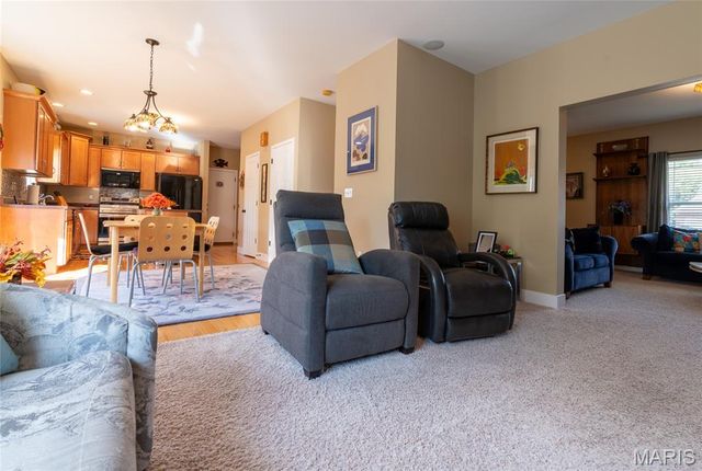 625 Longfellow Drive, O'fallon, IL 62269