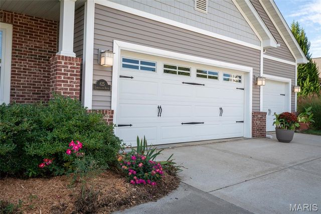 625 Longfellow Drive, O'fallon, IL 62269