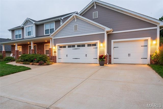 625 Longfellow Drive, O'fallon, IL 62269