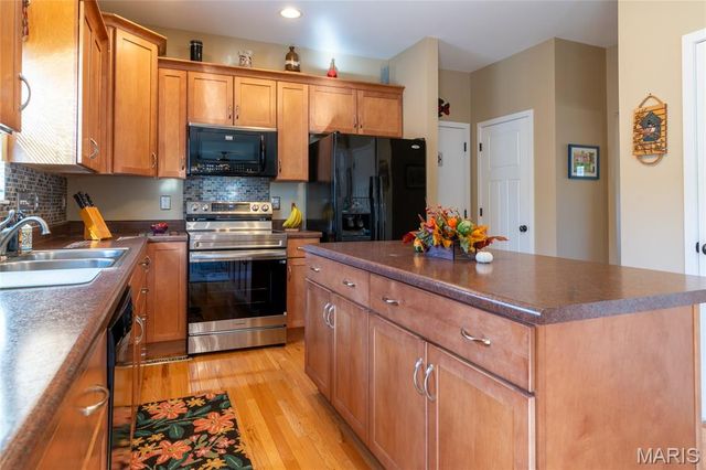 625 Longfellow Drive, O'fallon, IL 62269