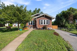 423 Heman Drive Drive, Kirkwood, MO 63122