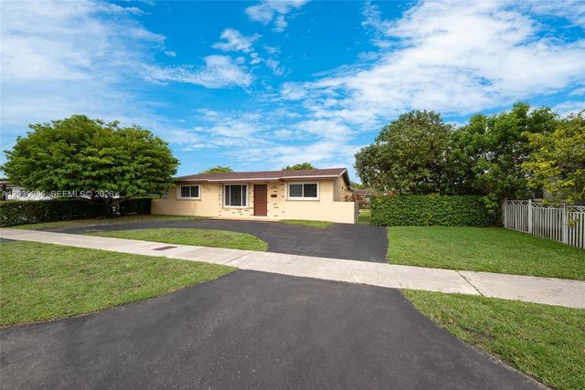 3210 SW 94th Court, Miami, FL 33165