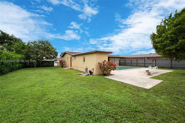 3210 SW 94th Court, Miami, FL 33165