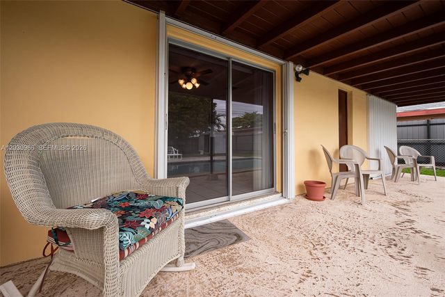 3210 SW 94th Court, Miami, FL 33165