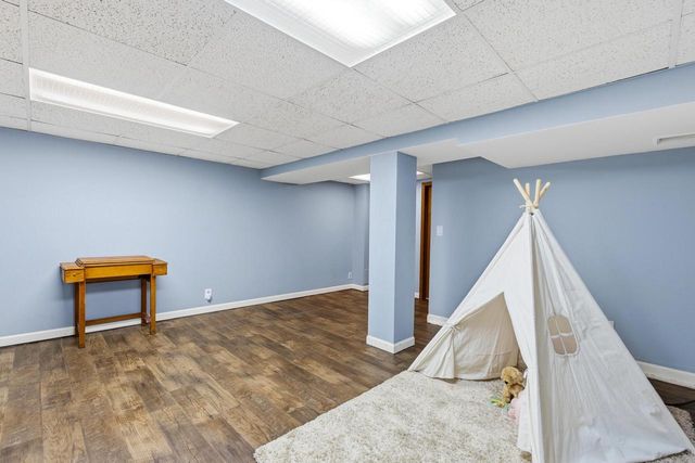 514 E Community PLACE, Milwaukee, WI 53217
