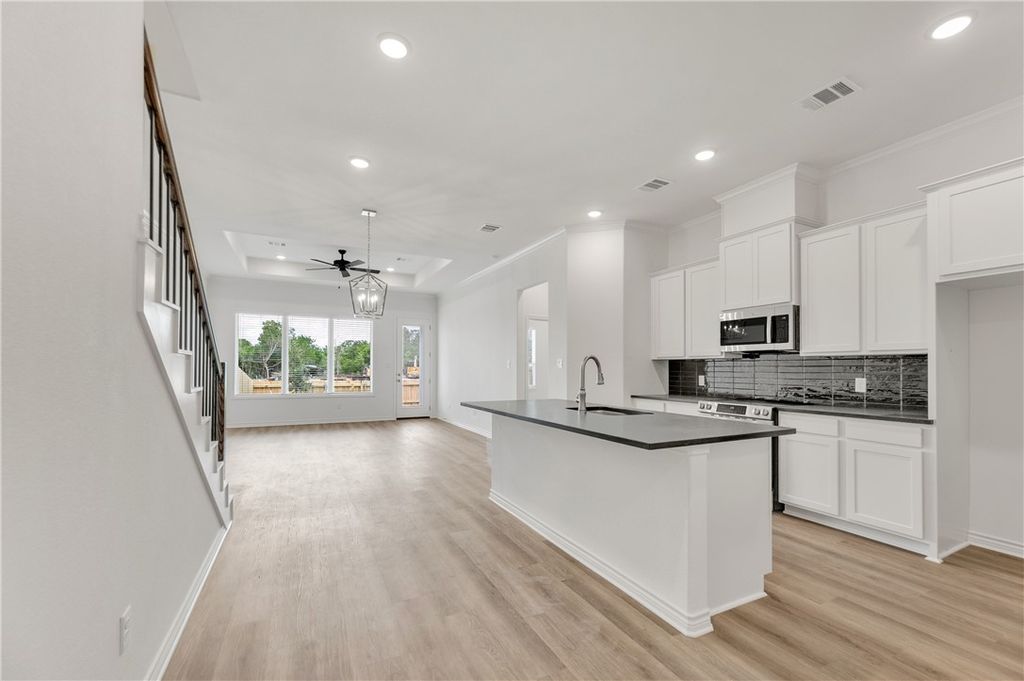 2561 Leyla Lane, College Station, TX 77845 — photo 4