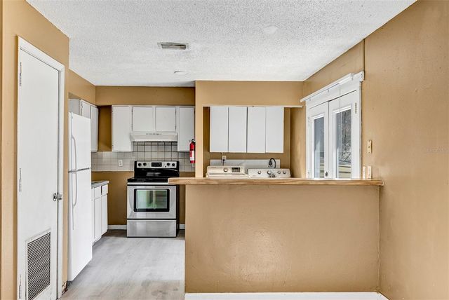 5879 NW 1ST STREET, Ocala, FL 34482