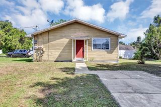5879 NW 1ST STREET, Ocala, FL 34482