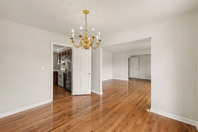 1035 Dominion Drive, Hanahan, SC 29410