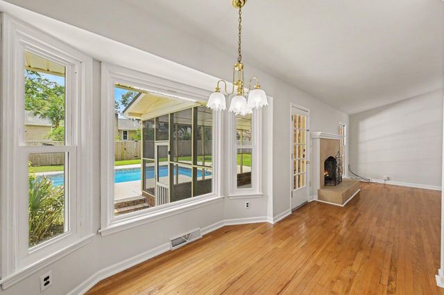 1035 Dominion Drive, Hanahan, SC 29410
