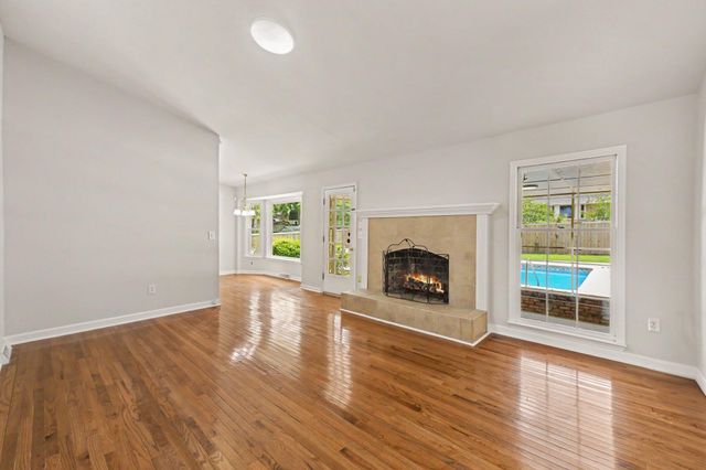 1035 Dominion Drive, Hanahan, SC 29410