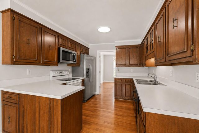 1035 Dominion Drive, Hanahan, SC 29410