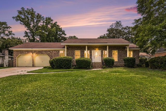 1035 Dominion Drive, Hanahan, SC 29410