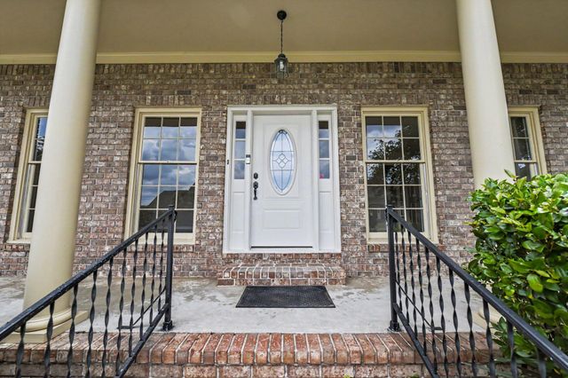 1035 Dominion Drive, Hanahan, SC 29410