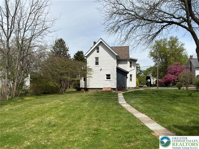 504 Fairview Street, Coopersburg Boro, PA 18036