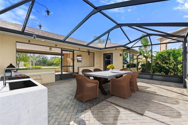 561 MEANDERING WAY, Polk City, FL 33868