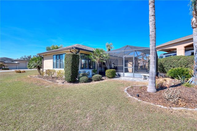 561 MEANDERING WAY, Polk City, FL 33868