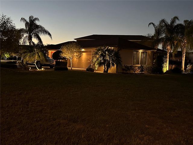 561 MEANDERING WAY, Polk City, FL 33868