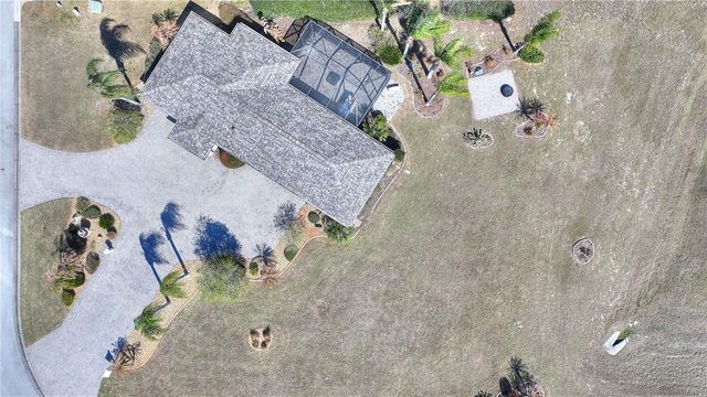 561 MEANDERING WAY, Polk City, FL 33868