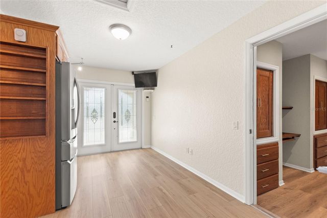 561 MEANDERING WAY, Polk City, FL 33868