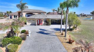 561 MEANDERING WAY, Polk City, FL 33868