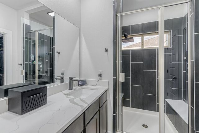 504 Spinnaker LOOP, Kyle, TX 78640