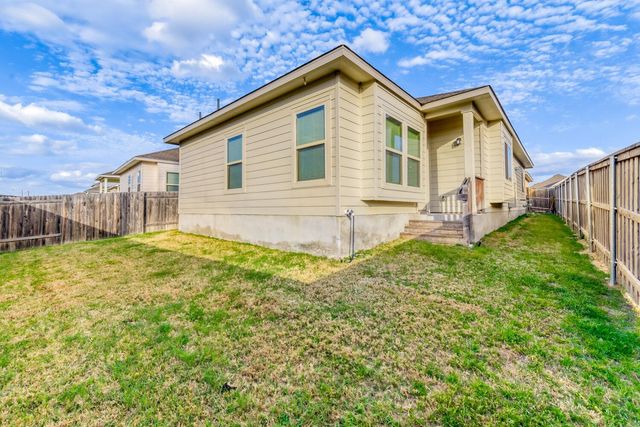 504 Spinnaker LOOP, Kyle, TX 78640