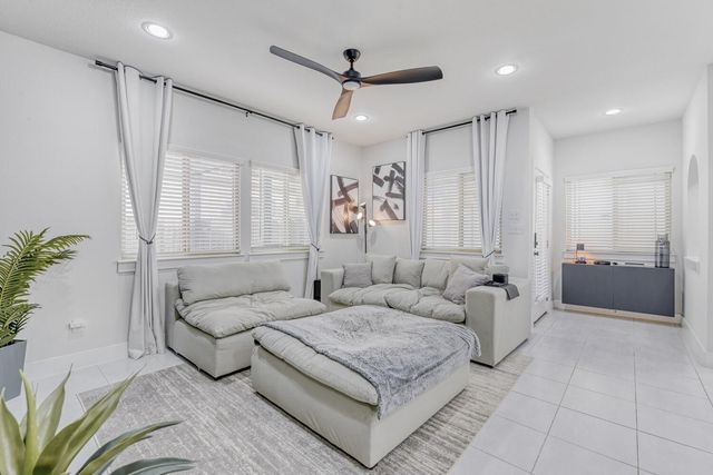 504 Spinnaker LOOP, Kyle, TX 78640