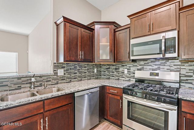 13960 Lago Vista Avenue, El Paso, TX 79938