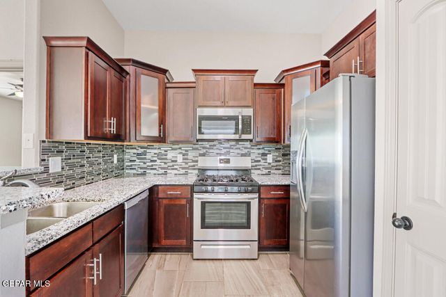 13960 Lago Vista Avenue, El Paso, TX 79938