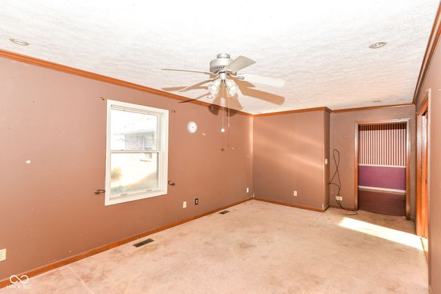 6035 Buckskin Court, Indianapolis, IN 46250