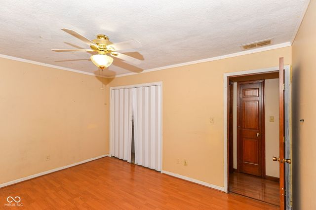 6035 Buckskin Court, Indianapolis, IN 46250