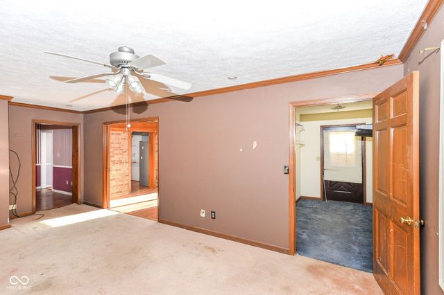 6035 Buckskin Court, Indianapolis, IN 46250