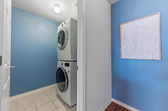 9207 Pioneer Forest DR, Austin, TX 78744