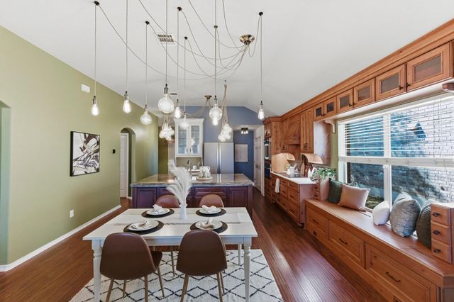 9207 Pioneer Forest DR, Austin, TX 78744