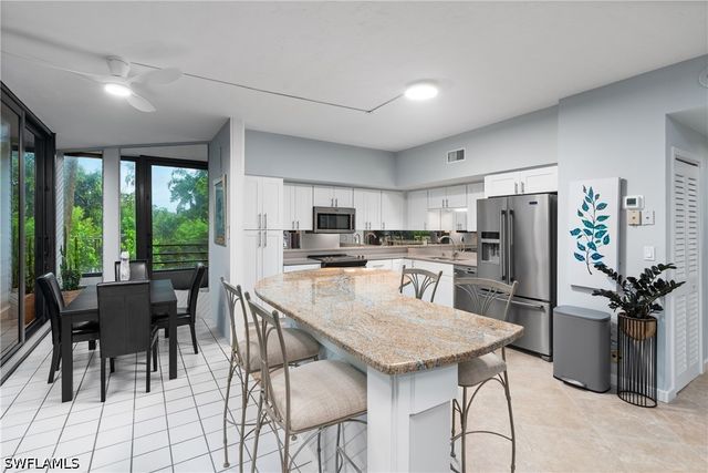 5555 Heron Point Drive 101, Naples, FL 34108