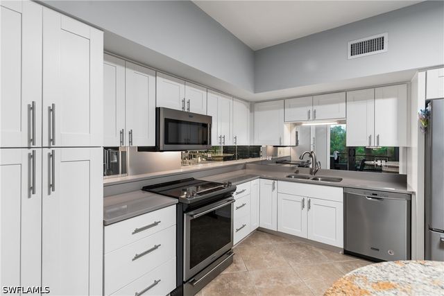 5555 Heron Point Drive 101, Naples, FL 34108