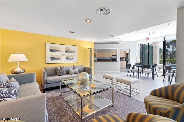 5555 Heron Point Drive 101, Naples, FL 34108