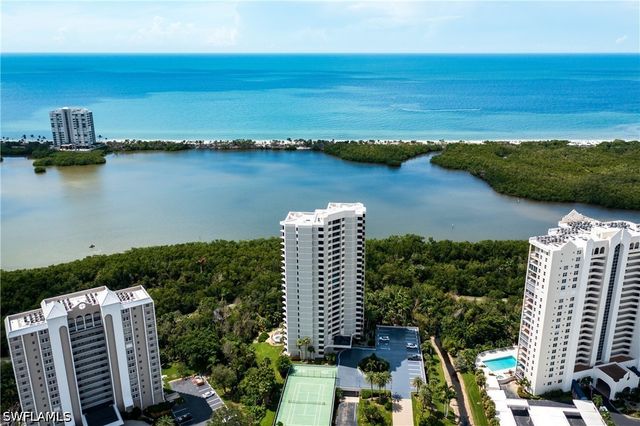 5555 Heron Point Drive 101, Naples, FL 34108
