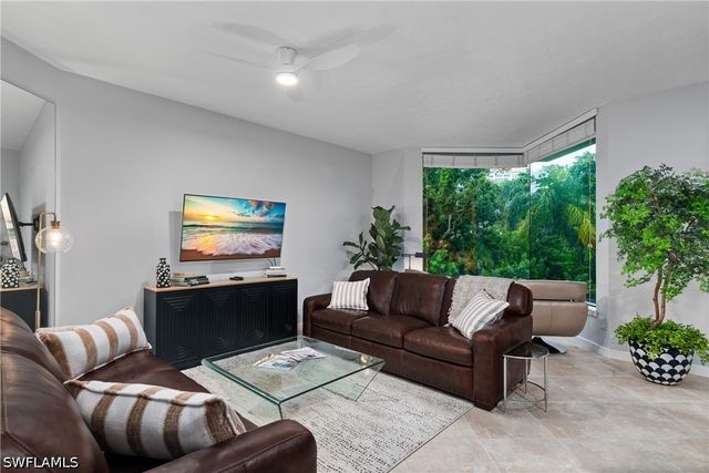 5555 Heron Point Drive 101, Naples, FL 34108