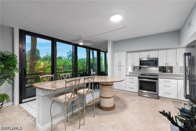 5555 Heron Point Drive 101, Naples, FL 34108