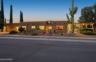 425 E Paseo Chuparosas, Green Valley, AZ 85614