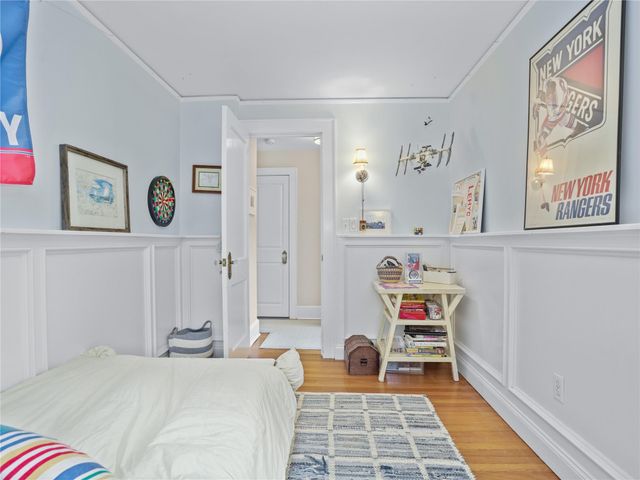 74 Valleywood Road, Greenwich, CT 06807